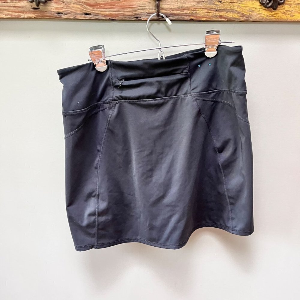 Kuhl Women's Black Skulpt  Skort- Size‎ M